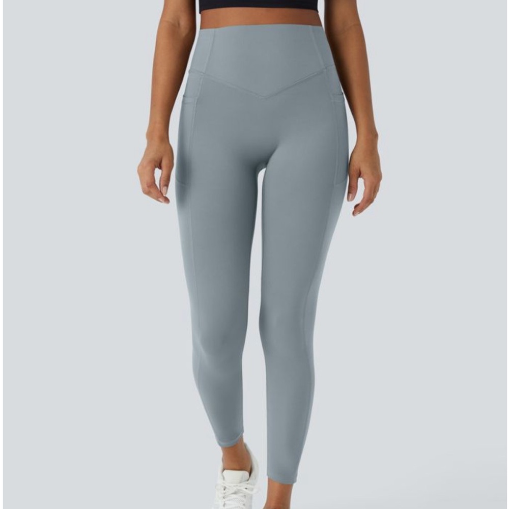 Halara Gray Leggings Size xs 7/8